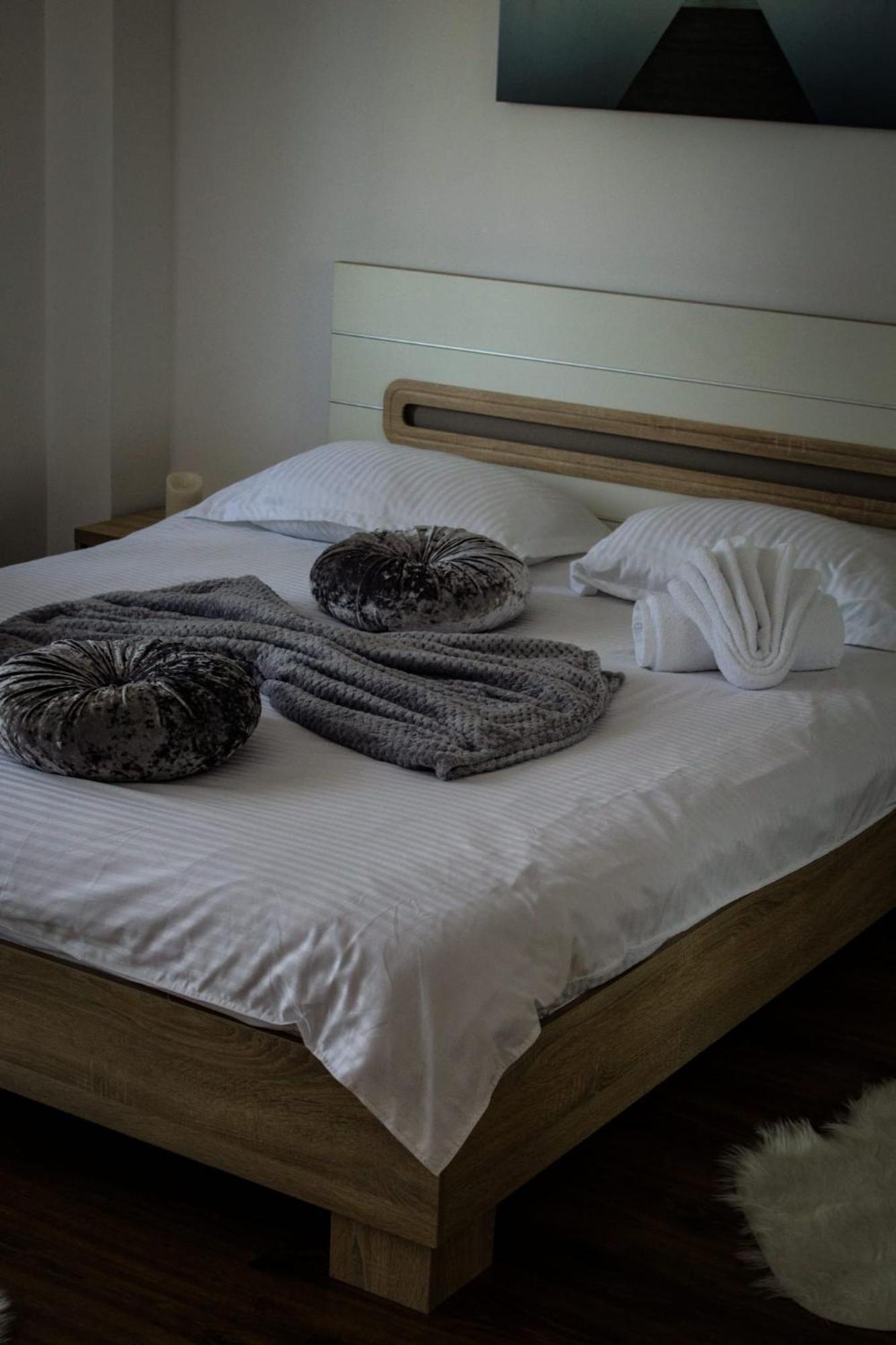 Green Apartaments Zărneşti Exteriér fotografie